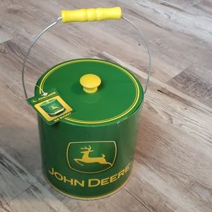 John deere ice bucket